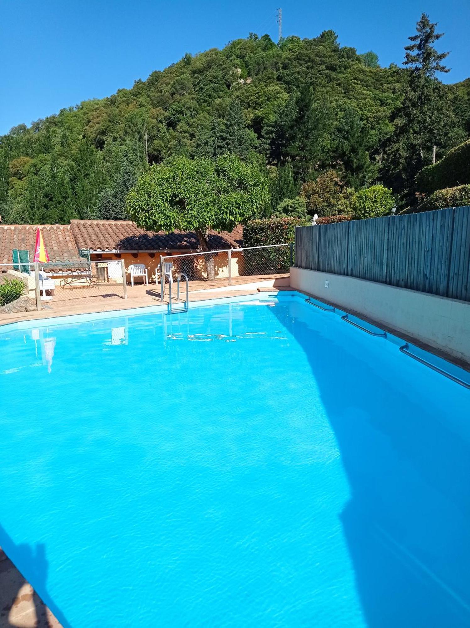 Alojamiento con jardín, barbacoa, piscina en pleno Montseny Arbúcies Exterior foto